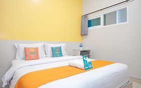 Sans Stay Olive Tree Surabaya